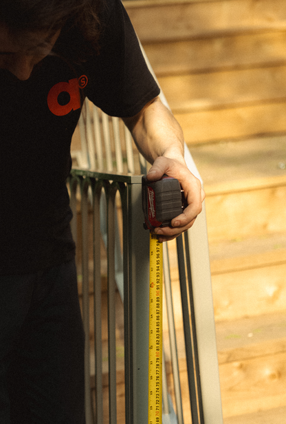 T-SHIRT NOIR SOUDÉ SÉRRÉ