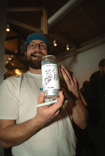 BIÈRE ÉDITON LIMITÉE 5À7 COMPLÉTEMENT DESIGN